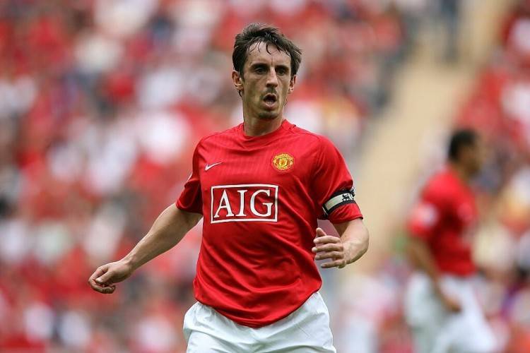 内维尔：曼联开啥工资我都随便，最后一年周薪4.4万镑 赖特：低了